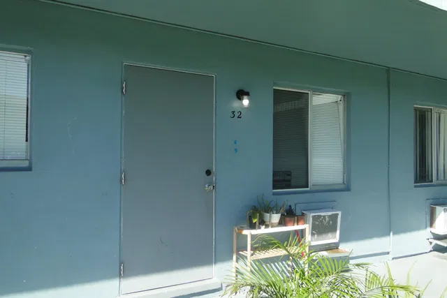 Unit 32 photo 2