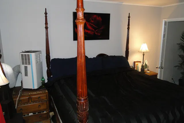 Unit 32 photo 10