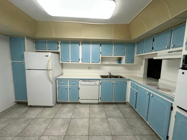 Unit 47 photo 2