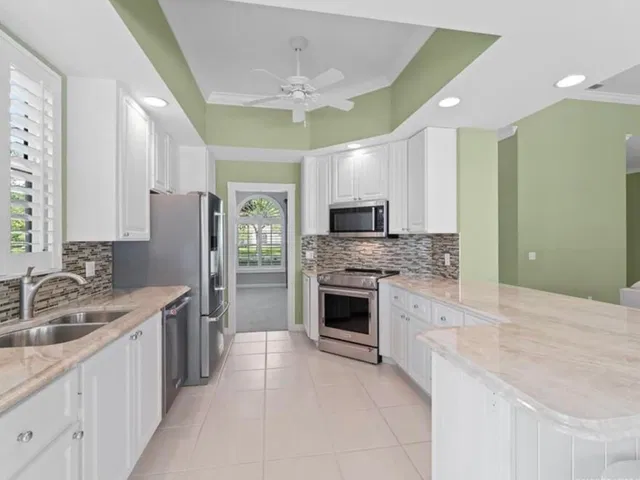 Residence photo 9