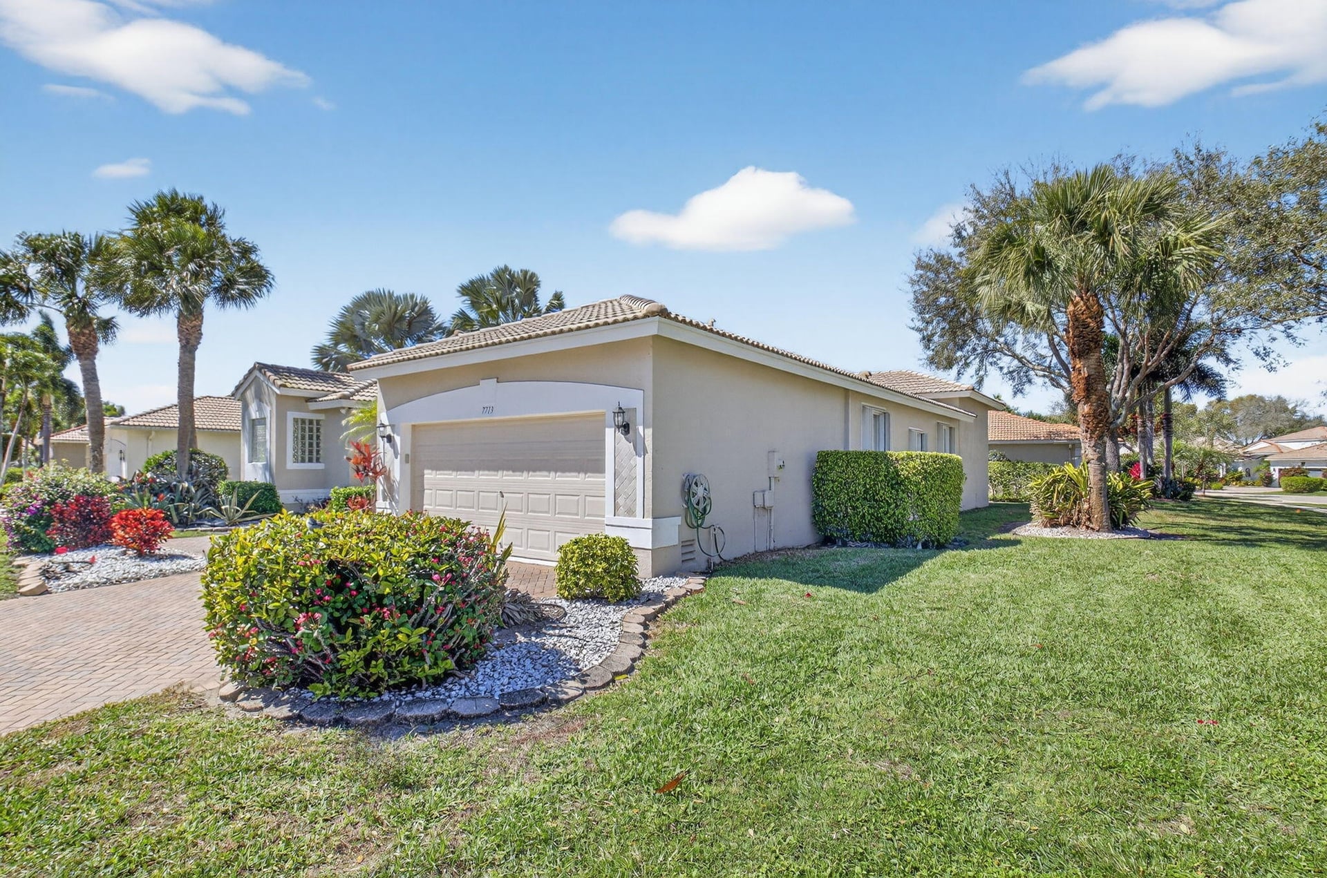 Residence photo 4