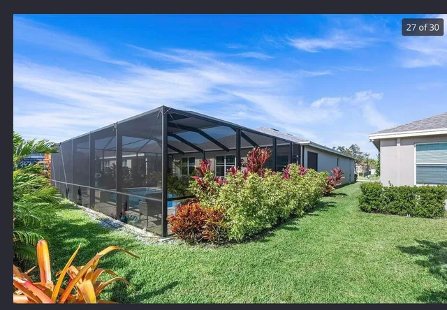  Residence photo 6