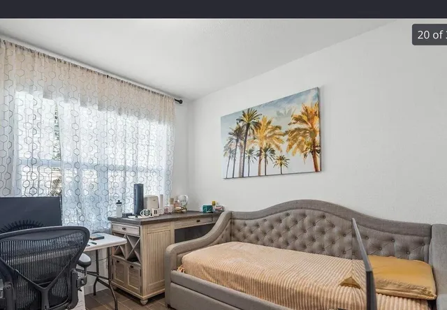  Residence photo 8