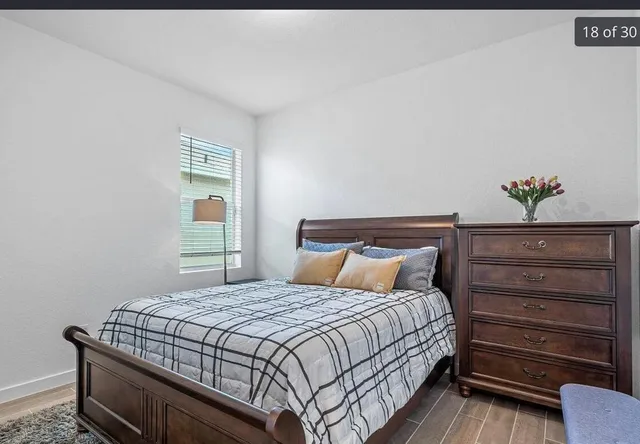  Residence photo 9