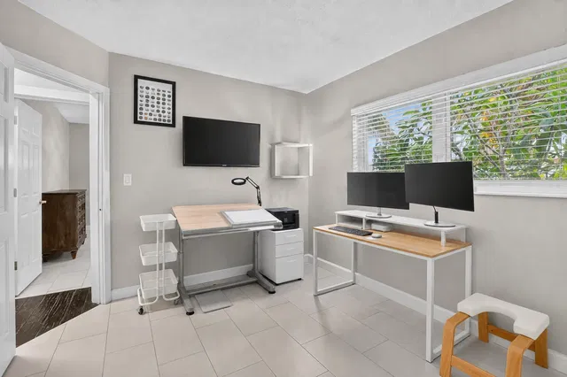  Residence photo 19