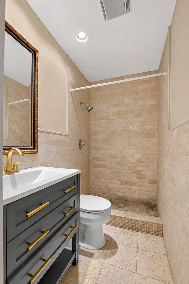  Residence photo 23