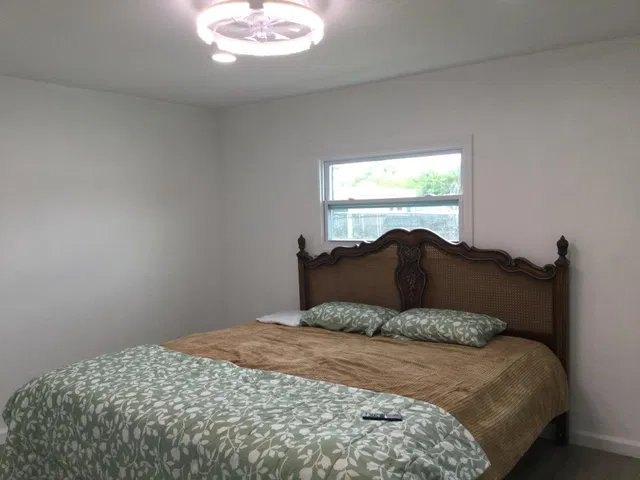  Unit 802 photo 24