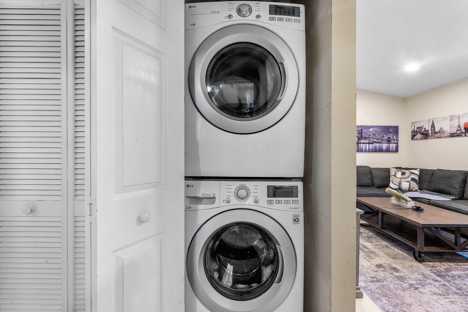 Unit 206 photo 19