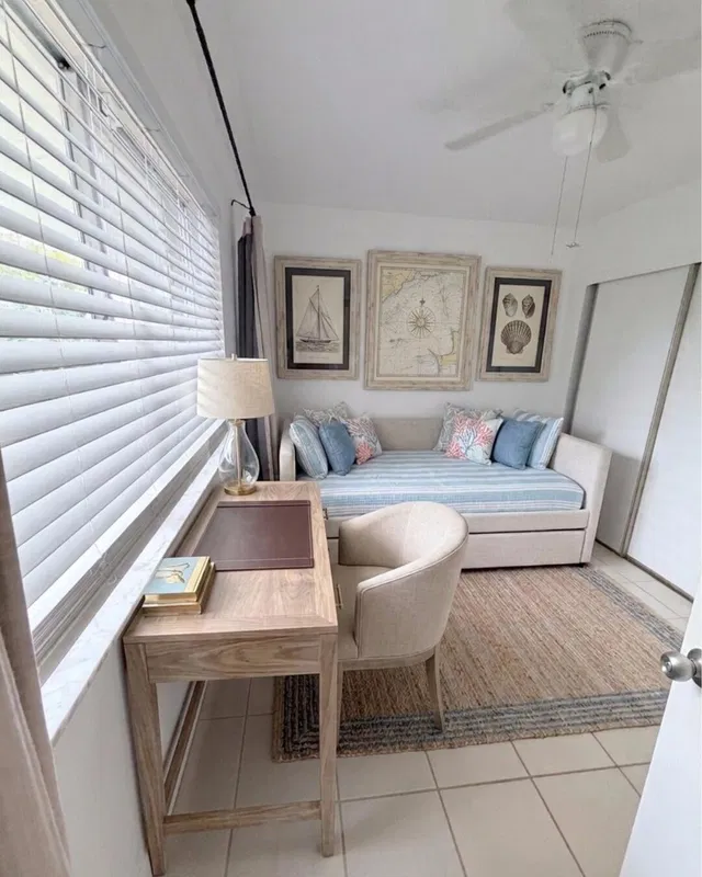 Unit 115 photo 5