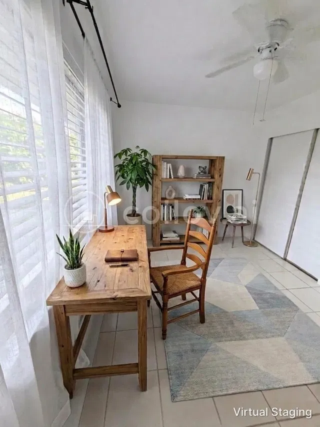 Unit 115 photo 19