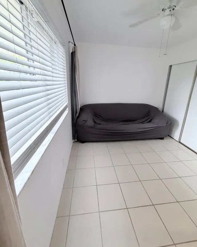 Unit 115 photo 21