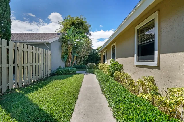 Residence photo 4