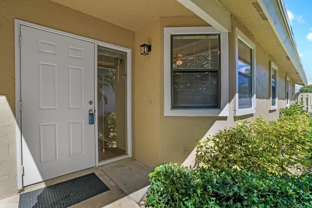 Residence photo 6