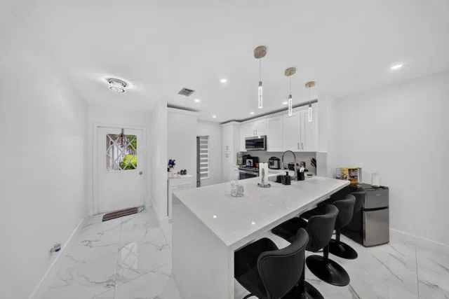  Residence photo 20