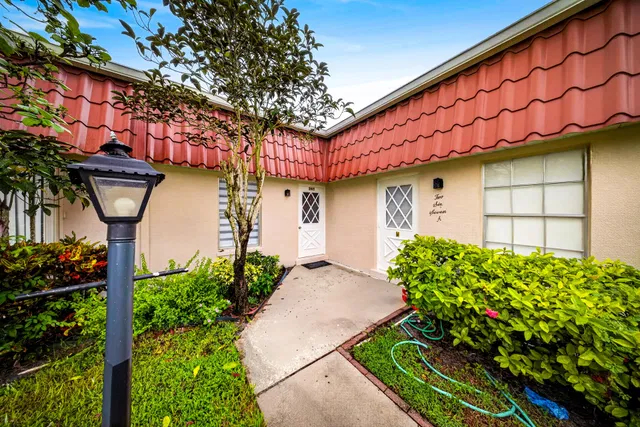 Residence photo 30