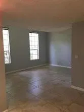 Unit E photo 9