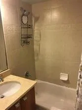 Unit E photo 15