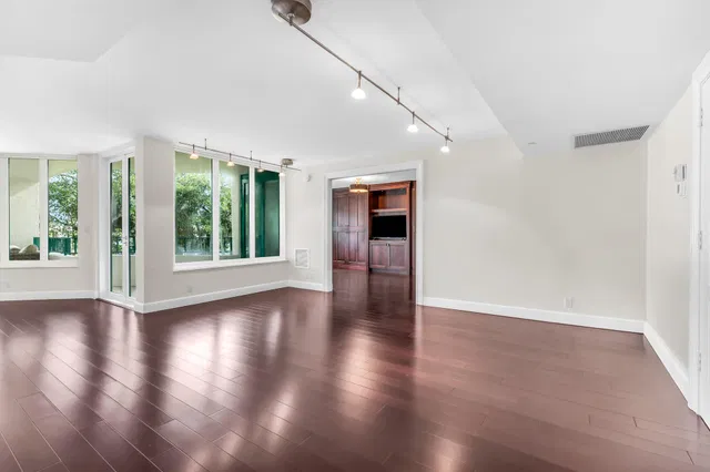 Boca Raton Unit 202 photo 27