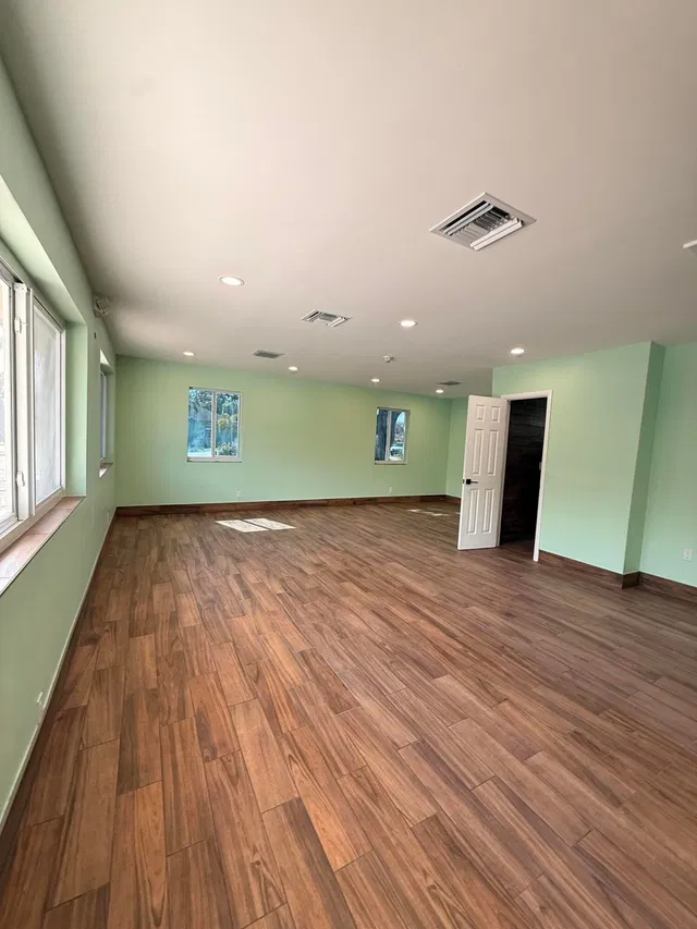 Residence photo 5