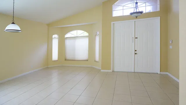 Residence photo 2