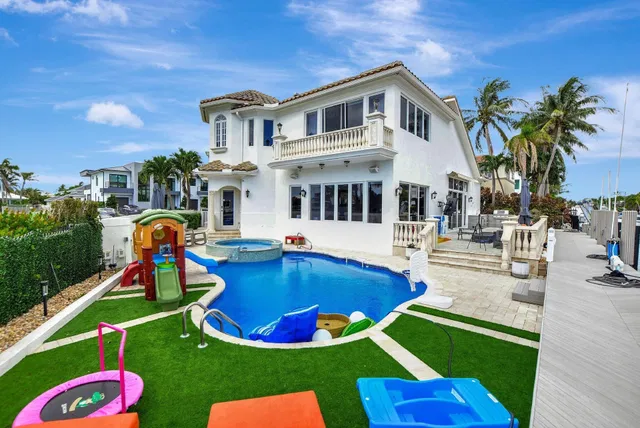 Caribbean Keys Residence photo 35