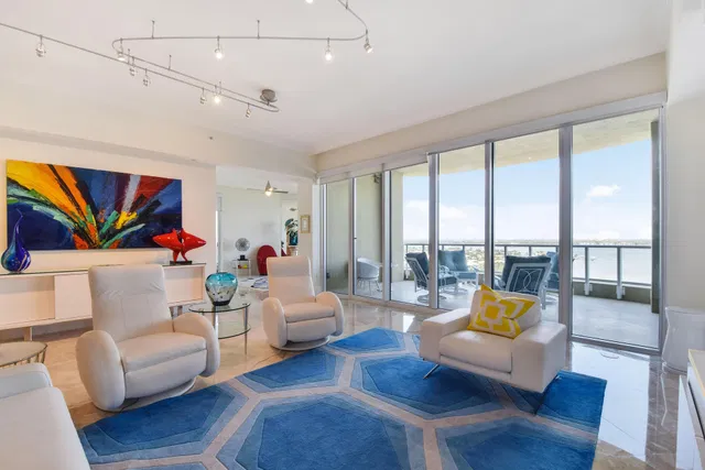Oceans Edge at Singer Island Unit 1503 photo 4
