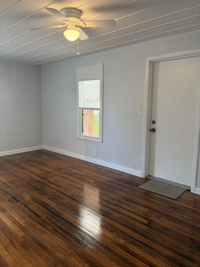  Residence photo 12