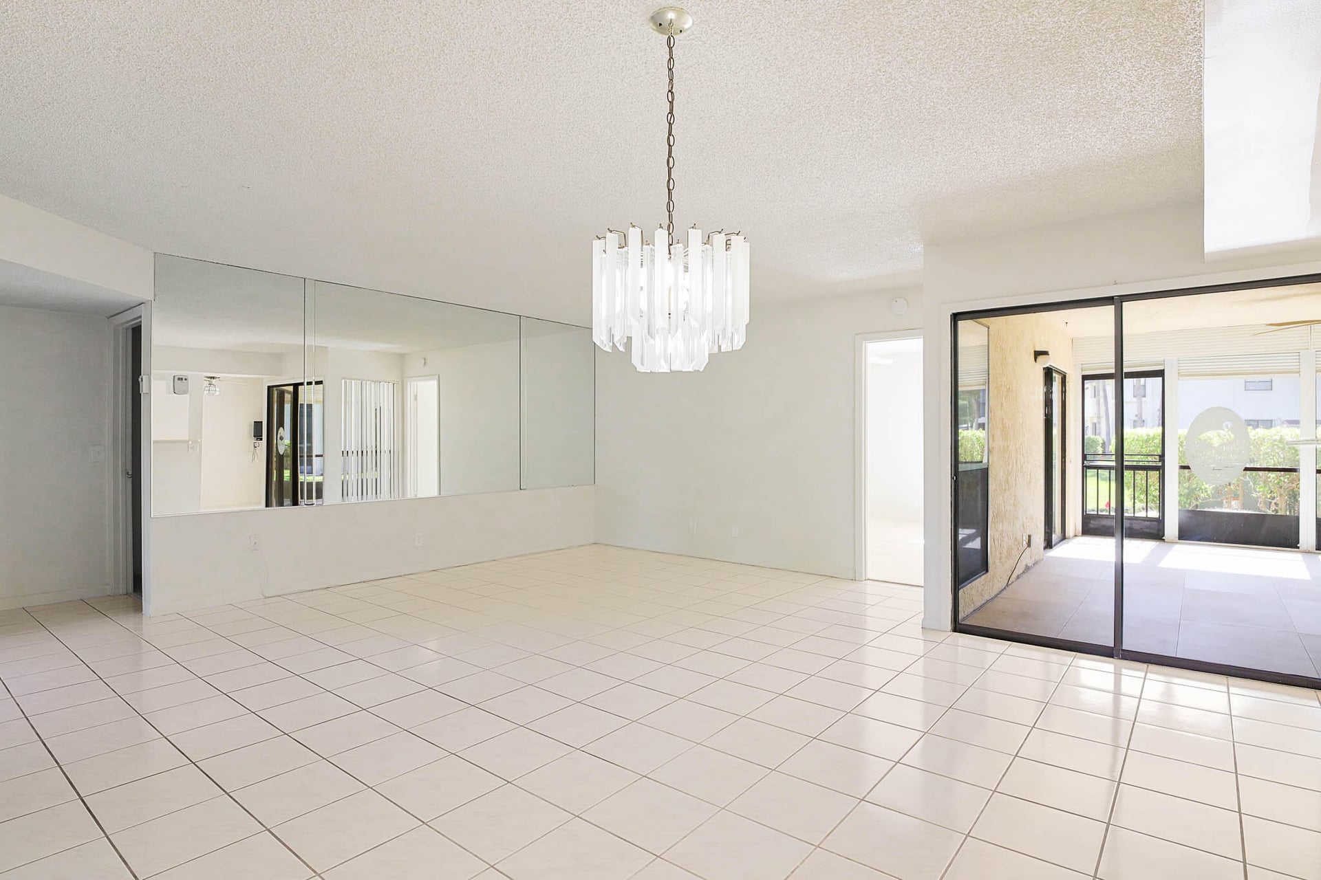 Residence photo 6