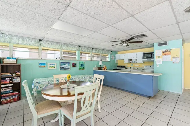 Unit 161C photo 29