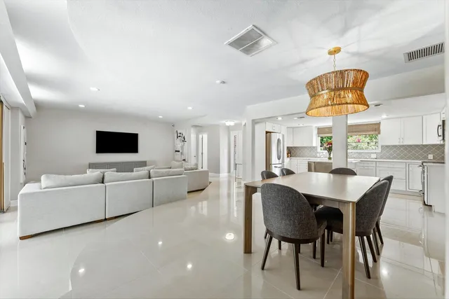  Residence photo 8
