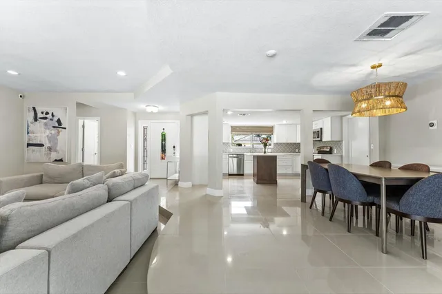  Residence photo 10