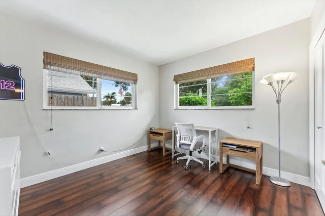  Residence photo 32