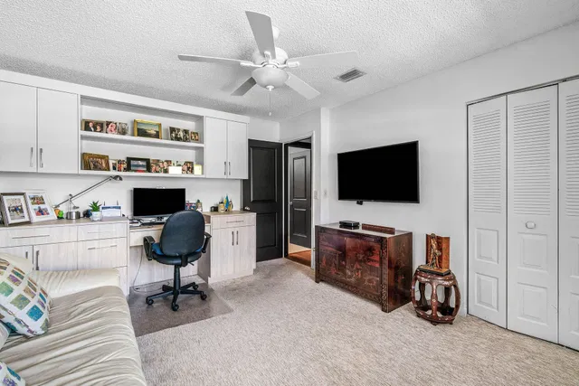  Unit H photo 23