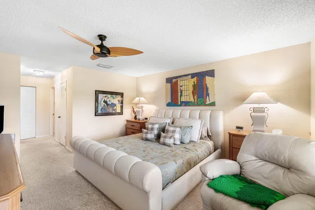  Unit H photo 27