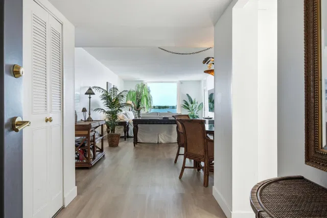 The Patrician of Palm Beach Residence photo 14