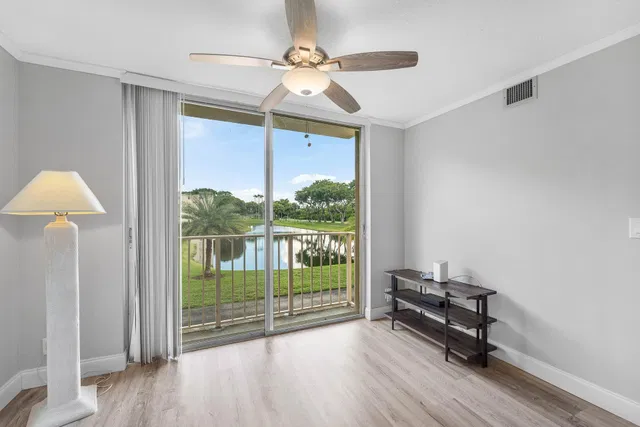  Unit 204 photo 15