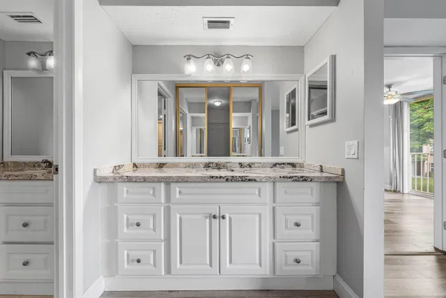  Unit 204 photo 21
