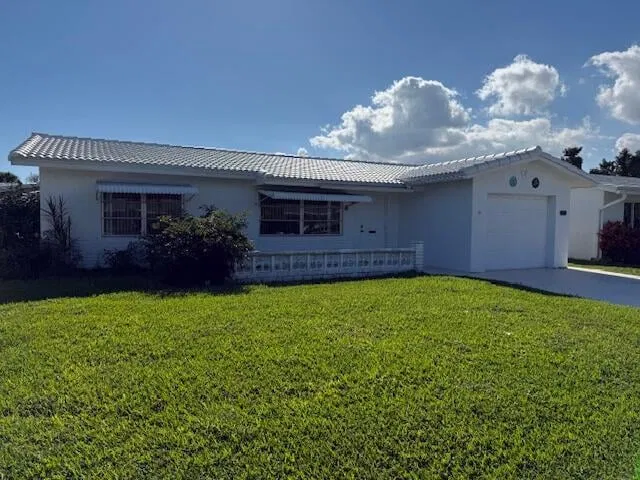 Residence photo 2