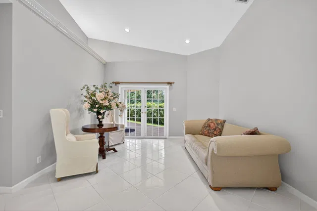  Residence photo 14