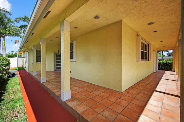  Residence photo 61