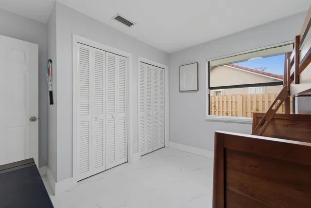 Residence photo 15