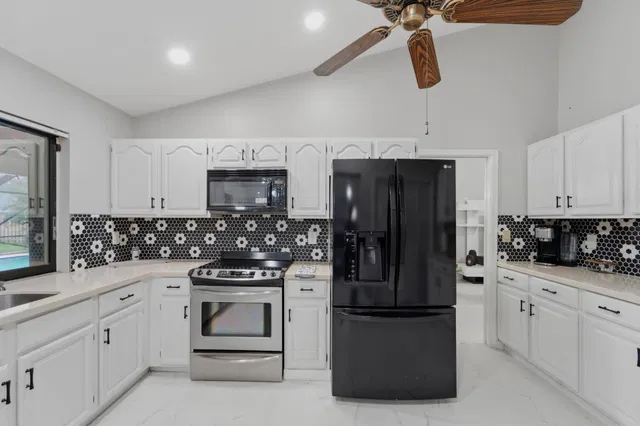 Residence photo 22