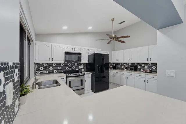 Residence photo 26