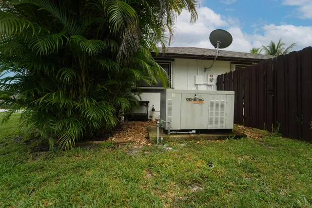 Residence photo 49