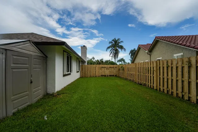 Residence photo 56