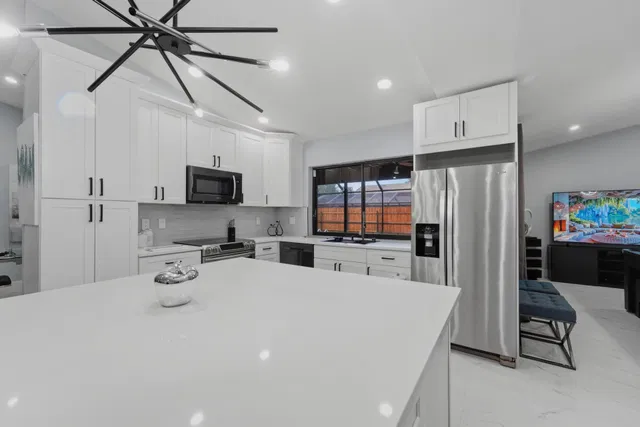 Residence photo 9