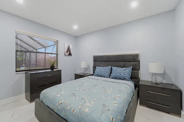 Residence photo 31