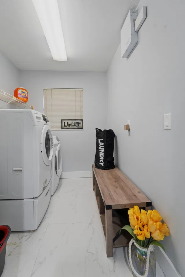 Residence photo 42
