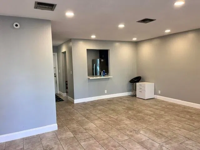  Residence photo 12