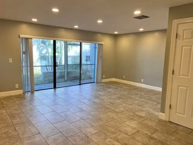 Residence photo 14